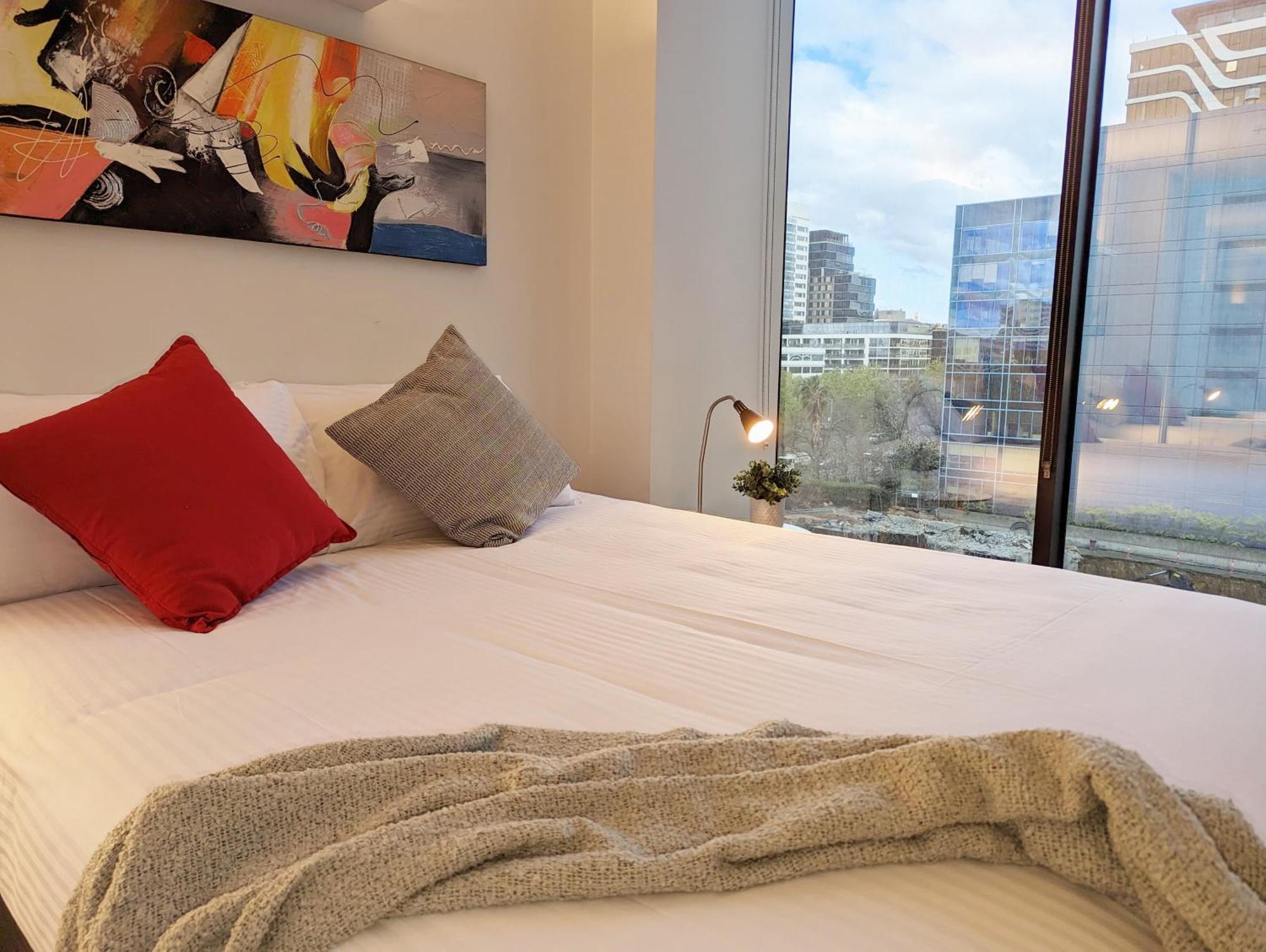 Complete Host Leopold Apartments Melbourne Oda fotoğraf